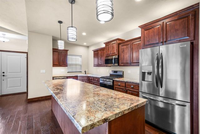 1270 CAMERON CIRCLE, Neenah, WI 54956