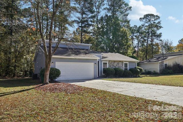 7030 Huntsmaster Drive, Charlotte, NC 28277