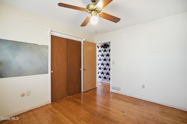 1225 Hempstead Road, Niskayuna, NY 12309