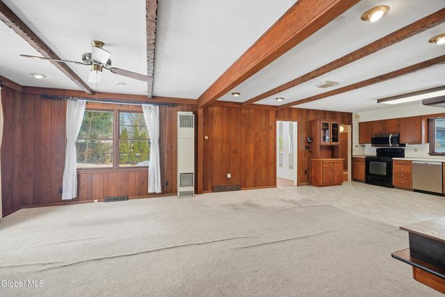 1225 Hempstead Road, Niskayuna, NY 12309