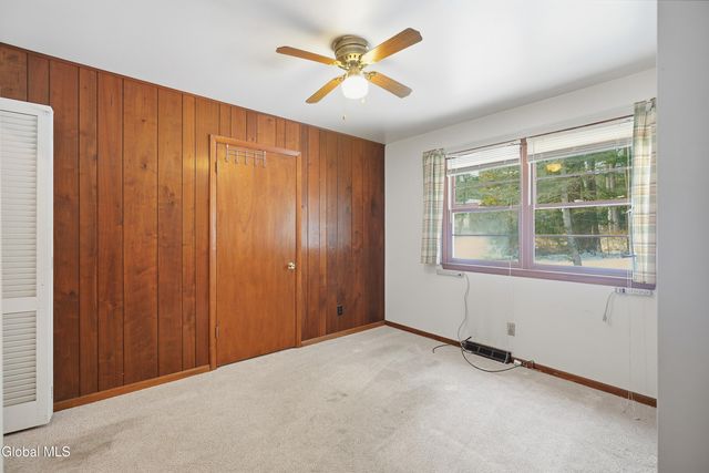 1225 Hempstead Road, Niskayuna, NY 12309