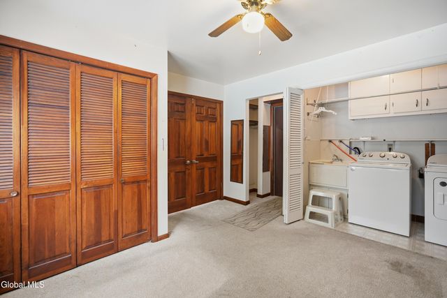 1225 Hempstead Road, Niskayuna, NY 12309