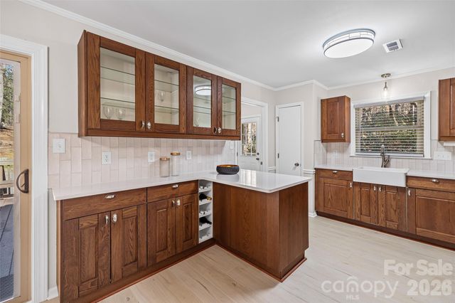 222 Woodridge Drive, Belmont, NC 28012