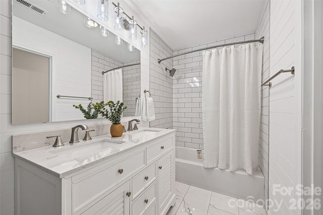 222 Woodridge Drive, Belmont, NC 28012