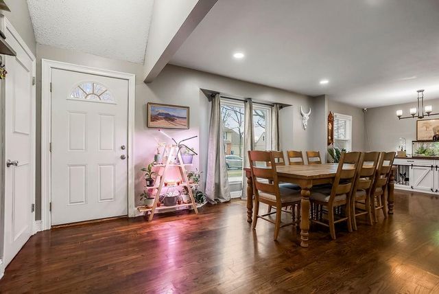 10226 Century Lane, Lenexa, KS 66215