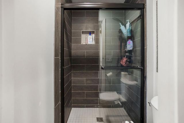 10226 Century Lane, Lenexa, KS 66215