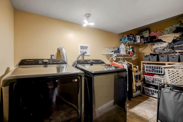 10226 Century Lane, Lenexa, KS 66215