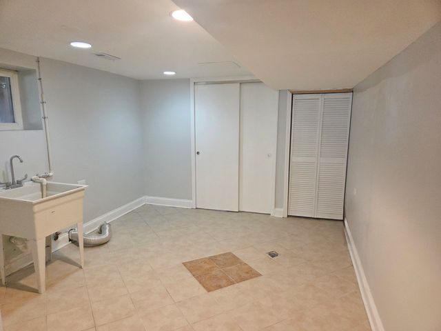 2657 N Sayre Avenue, Chicago, IL 60707