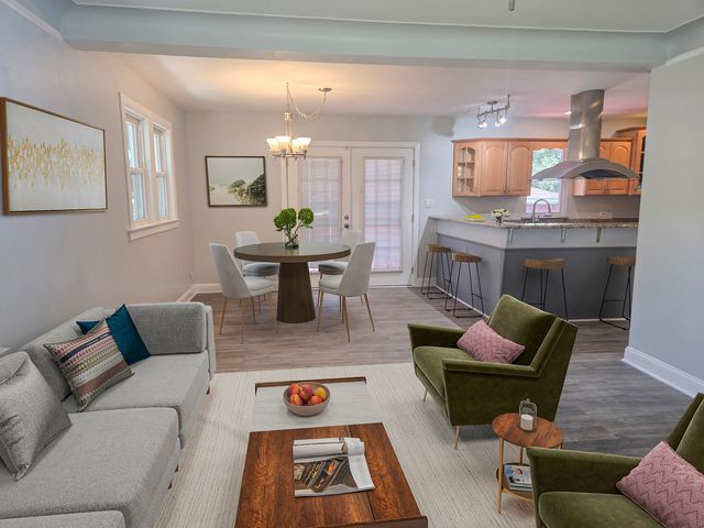 2657 N Sayre Avenue, Chicago, IL 60707
