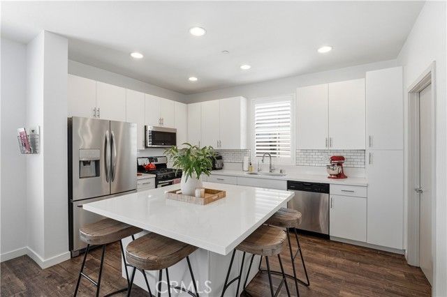 809 S Anaheim Boulevard, Anaheim, CA 92805