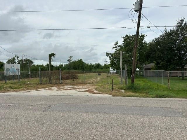 5613 John Martin Road, Baytown, TX 77521