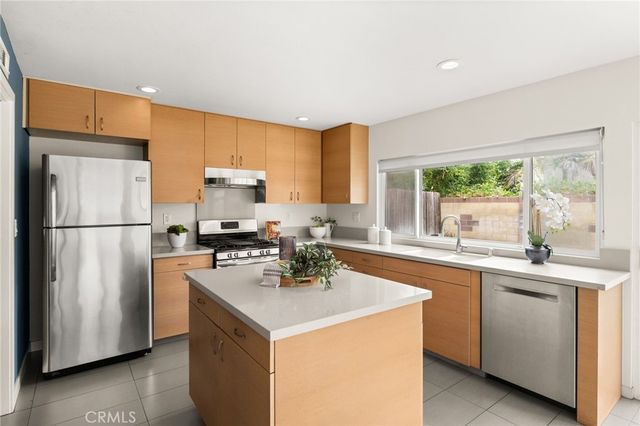 5317 Vista Del Mar, Cypress, CA 90630