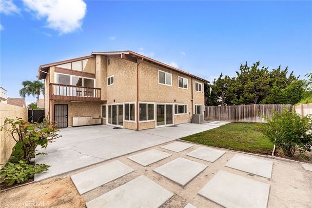 5317 Vista Del Mar, Cypress, CA 90630