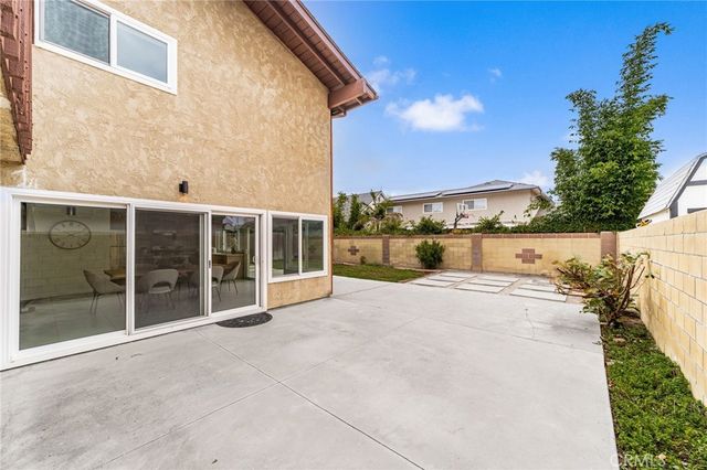 5317 Vista Del Mar, Cypress, CA 90630