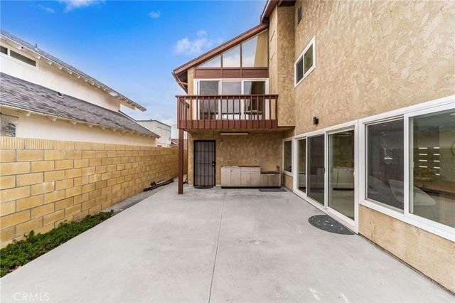 5317 Vista Del Mar, Cypress, CA 90630