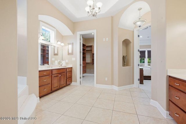 5062 Harlech Castle, Southaven, MS 38671