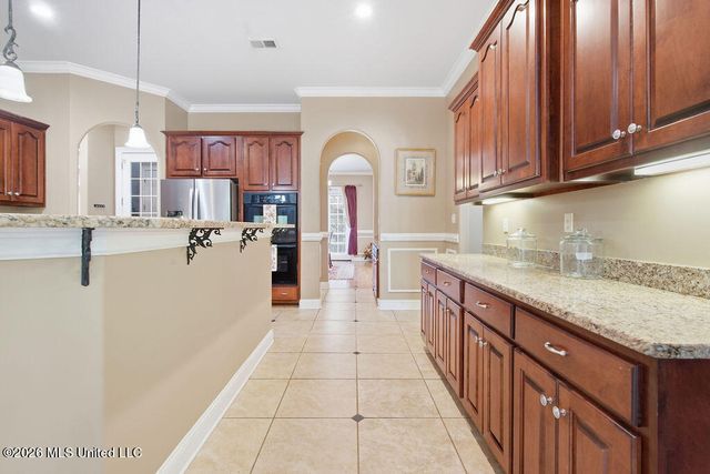 5062 Harlech Castle, Southaven, MS 38671