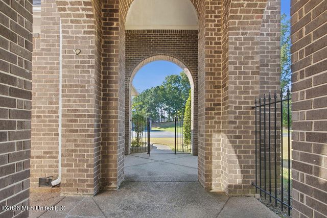 5062 Harlech Castle, Southaven, MS 38671