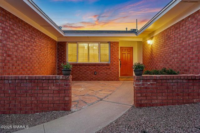 1730 Royal Drive, Las Cruces, NM 88011