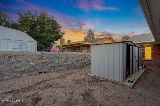 1730 Royal Drive, Las Cruces, NM 88011