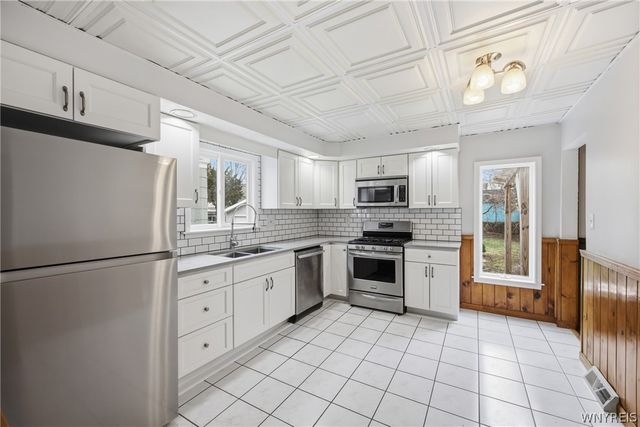 59 Hammerschmidt Avenue, Buffalo, NY 14210