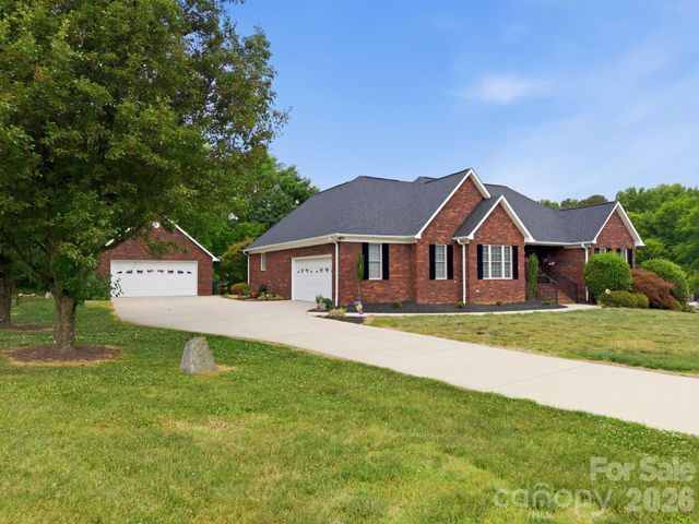 127 Fisher Farm Court, China Grove, NC 28023
