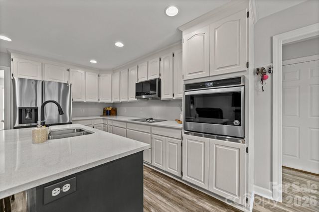 127 Fisher Farm Court, China Grove, NC 28023