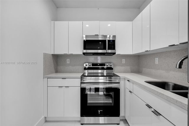 21845 Goulds Ave 202, Miami, FL 33170