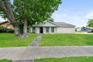 8519 Avington Road, La Porte, TX 77571