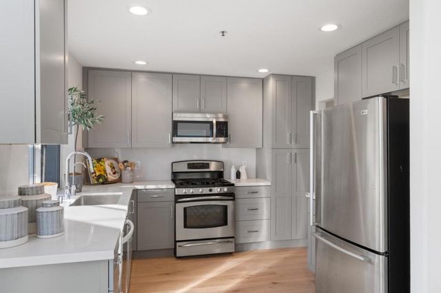 843 Columbia Circle, Redwood City, CA 94065