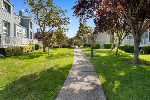 843 Columbia Circle, Redwood City, CA 94065