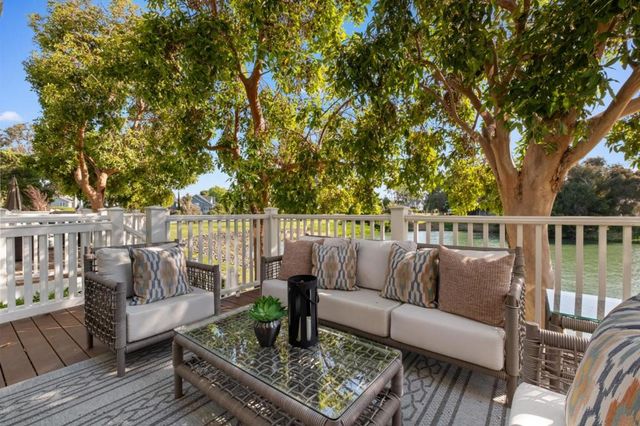 843 Columbia Circle, Redwood City, CA 94065