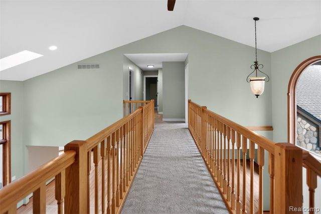1960 Eastons Trail, Highland, MI 48357