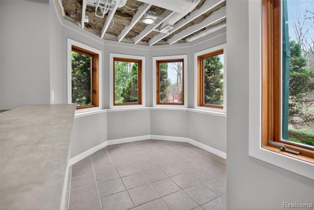 1960 Eastons Trail, Highland, MI 48357