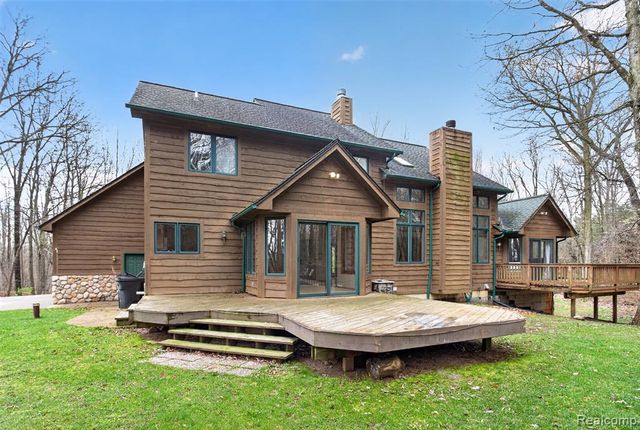 1960 Eastons Trail, Highland, MI 48357