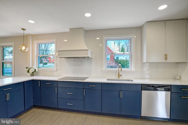 2820 FRANKLIN ST, Alexandria, VA 22306