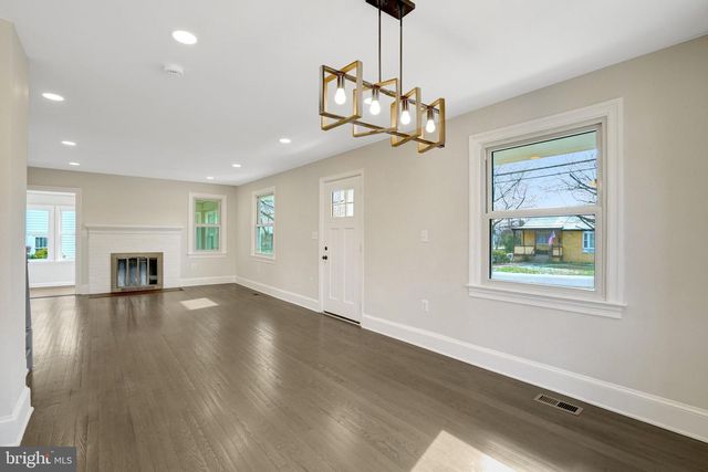 2820 FRANKLIN ST, Alexandria, VA 22306