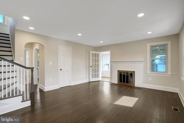 2820 FRANKLIN ST, Alexandria, VA 22306