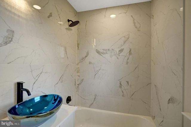 2820 FRANKLIN ST, Alexandria, VA 22306