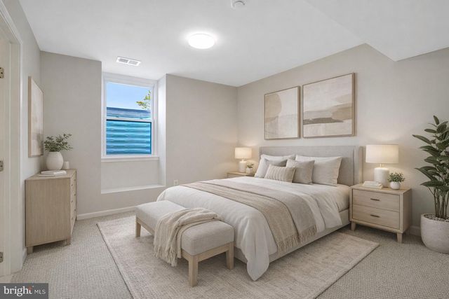 2820 FRANKLIN ST, Alexandria, VA 22306