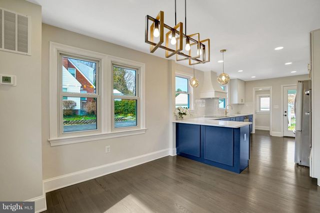 2820 FRANKLIN ST, Alexandria, VA 22306