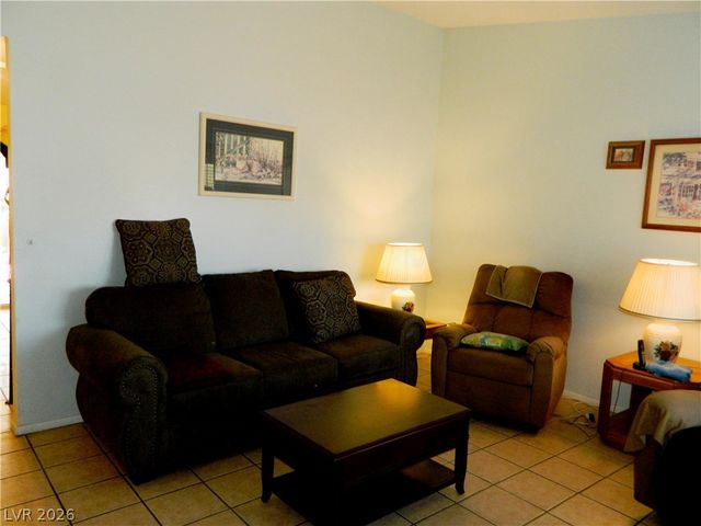 6257 Saginaw Drive, Las Vegas, NV 89108