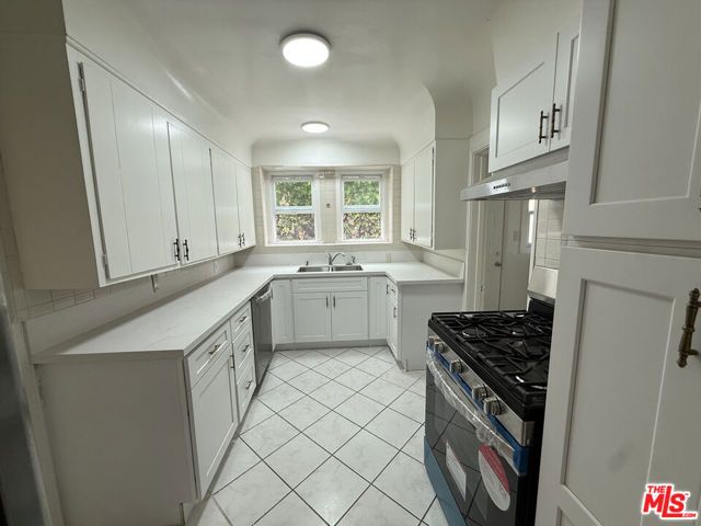 211 S Arnaz Drive Lower, Beverly Hills, CA 90211