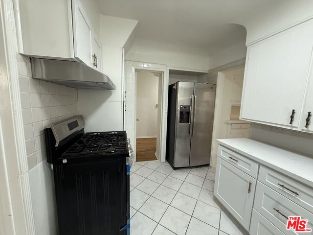211 S Arnaz Drive Lower, Beverly Hills, CA 90211