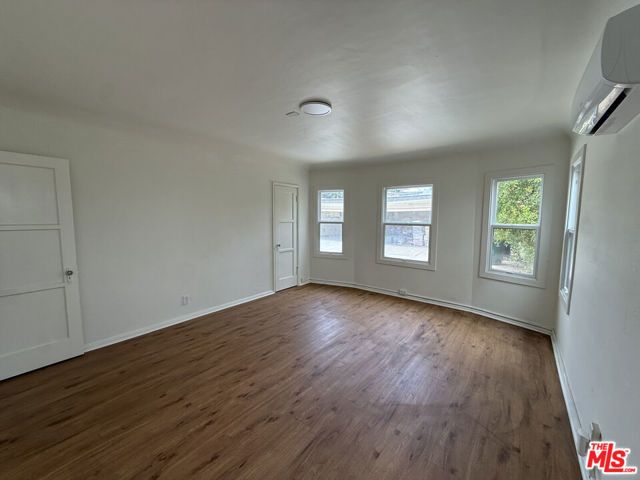 211 S Arnaz Drive Lower, Beverly Hills, CA 90211