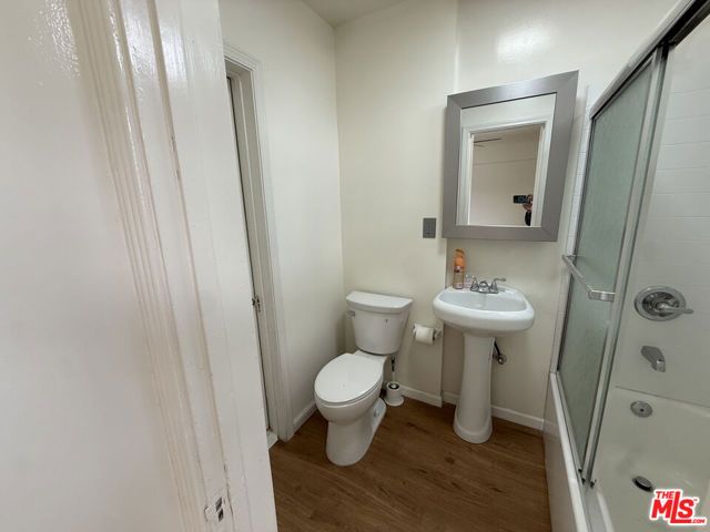 211 S Arnaz Drive Lower, Beverly Hills, CA 90211