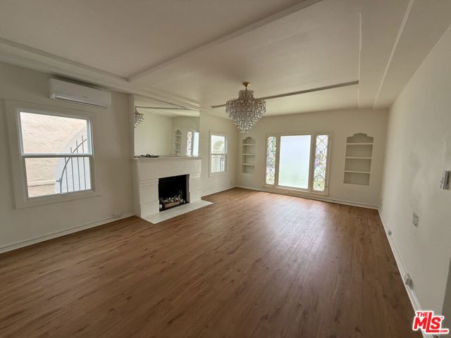 211 S Arnaz Drive Lower, Beverly Hills, CA 90211