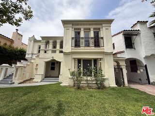 211 S Arnaz Drive Lower, Beverly Hills, CA 90211