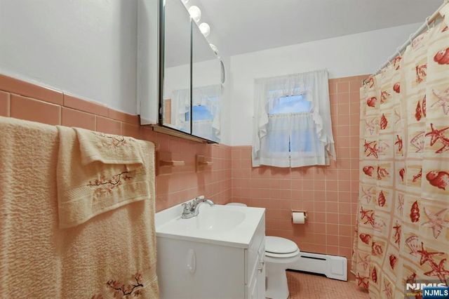 76 Prospect Avenue, North Arlington, NJ 07031