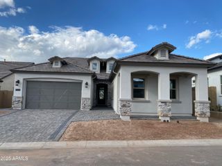 6860 S Crosscreek Drive, Chandler, AZ 85249